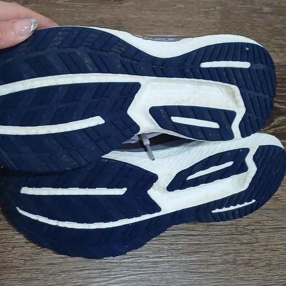 Saucony Triumph 18 Tennis Shoes Womens Size 8.5 - Picture 8 of 9